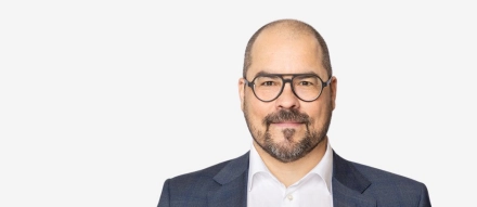 Managing Partner – Leader, Public Companies Martin Cloutier